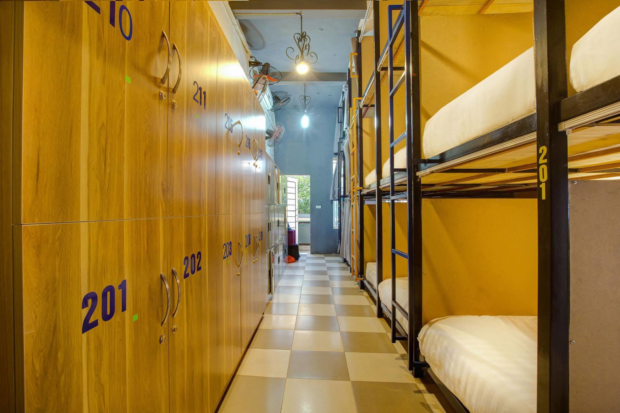 Az Hanoi Hostel エクステリア 写真